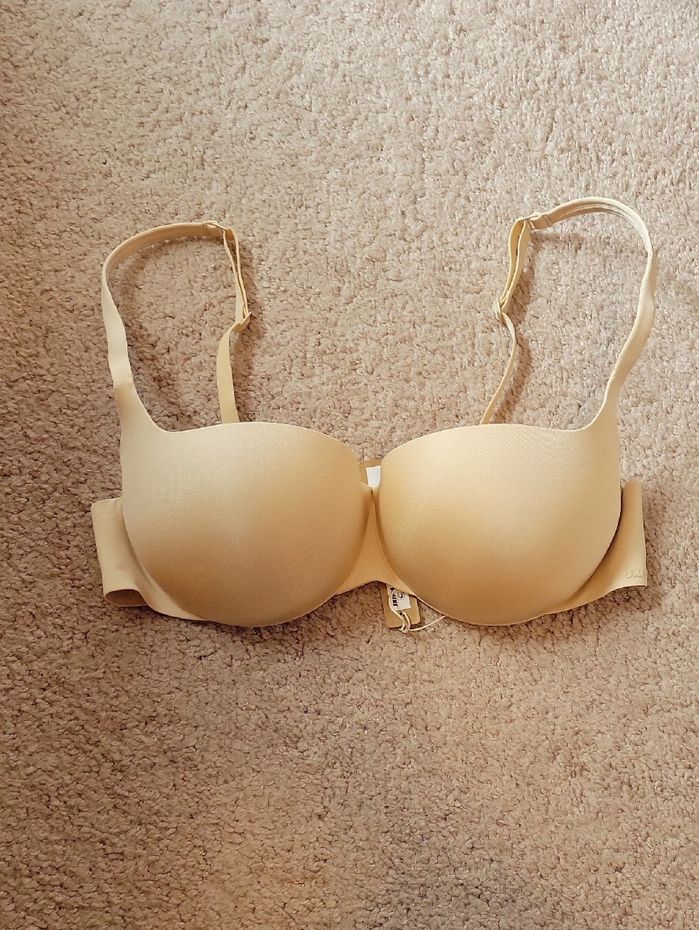 Everyday Smooth Molded T-Shirt Bra in Beige